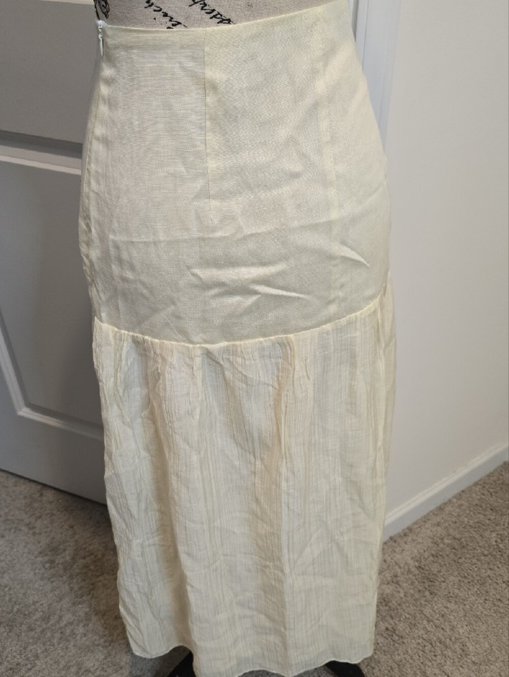 Commense Light Yellow A-Line Midi Skirt - Picture 3 of 10
